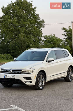 Позашляховик / Кросовер Volkswagen Tiguan 2018 в Чернівцях