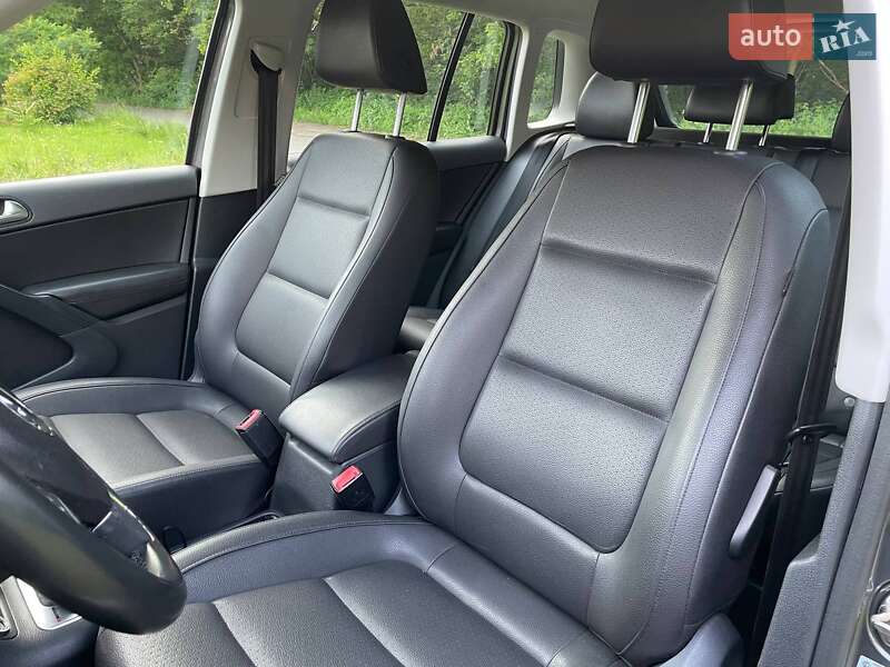Внедорожник / Кроссовер Volkswagen Tiguan 2016 в Киеве