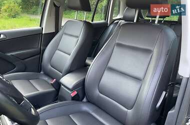 Внедорожник / Кроссовер Volkswagen Tiguan 2016 в 