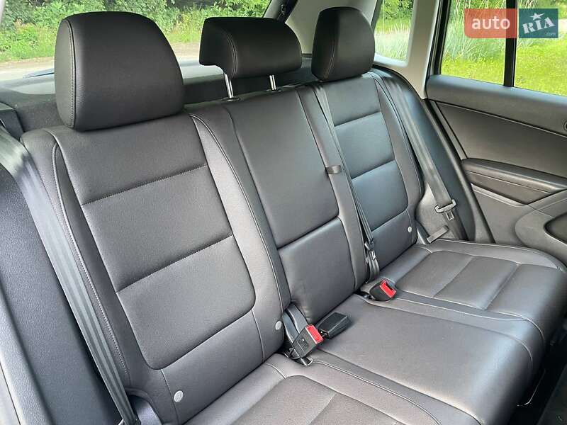 Внедорожник / Кроссовер Volkswagen Tiguan 2016 в Киеве