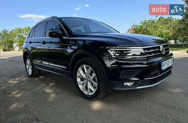 Внедорожник / Кроссовер Volkswagen Tiguan 2017 в Днепре
