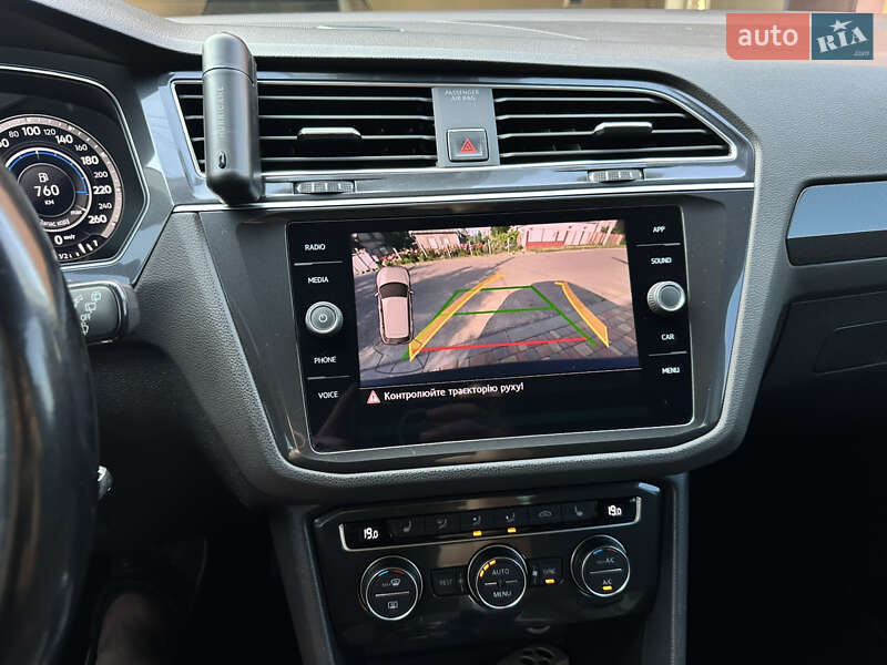 Внедорожник / Кроссовер Volkswagen Tiguan 2017 в Бородянке