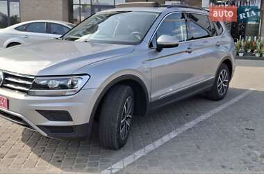 Позашляховик / Кросовер Volkswagen Tiguan 2019 в Львові