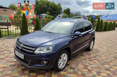 Внедорожник / Кроссовер Volkswagen Tiguan 2014 в Ахтырке