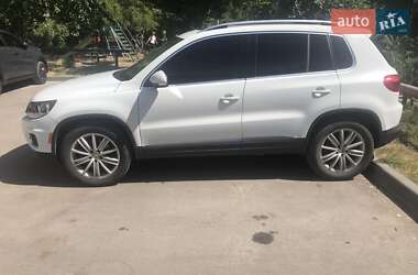 Внедорожник / Кроссовер Volkswagen Tiguan 2014 в Каменском