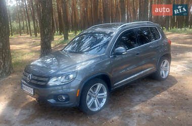 Внедорожник / Кроссовер Volkswagen Tiguan 2013 в Сумах