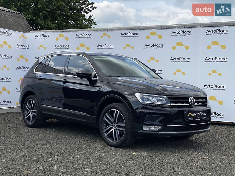 Внедорожник / Кроссовер Volkswagen Tiguan 2016 в Луцке