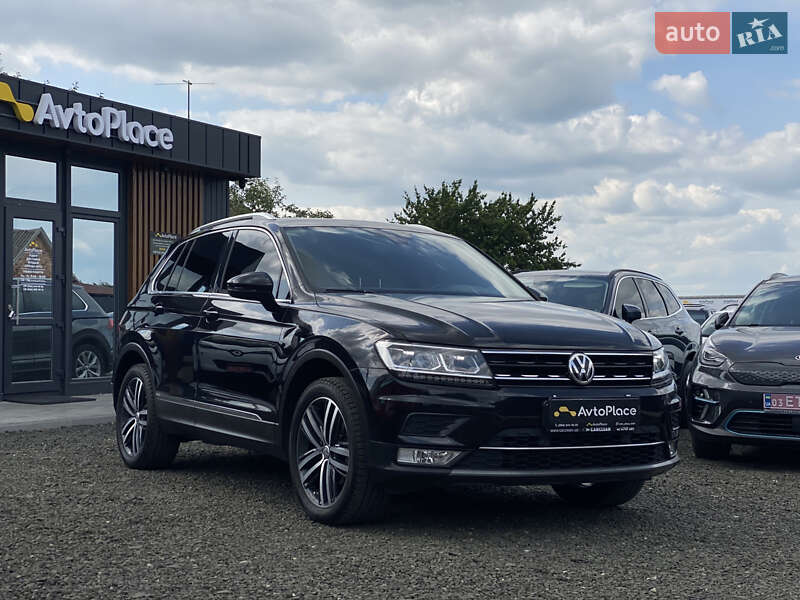 Внедорожник / Кроссовер Volkswagen Tiguan 2016 в Луцке