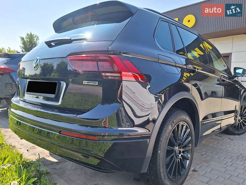Позашляховик / Кросовер Volkswagen Tiguan 2018 в Бердичеві