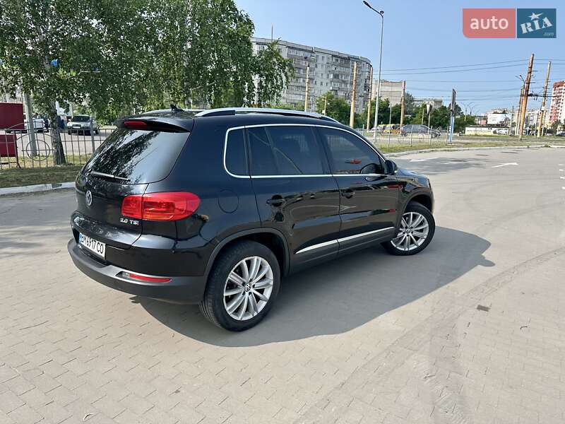 Позашляховик / Кросовер Volkswagen Tiguan 2015 в Сумах