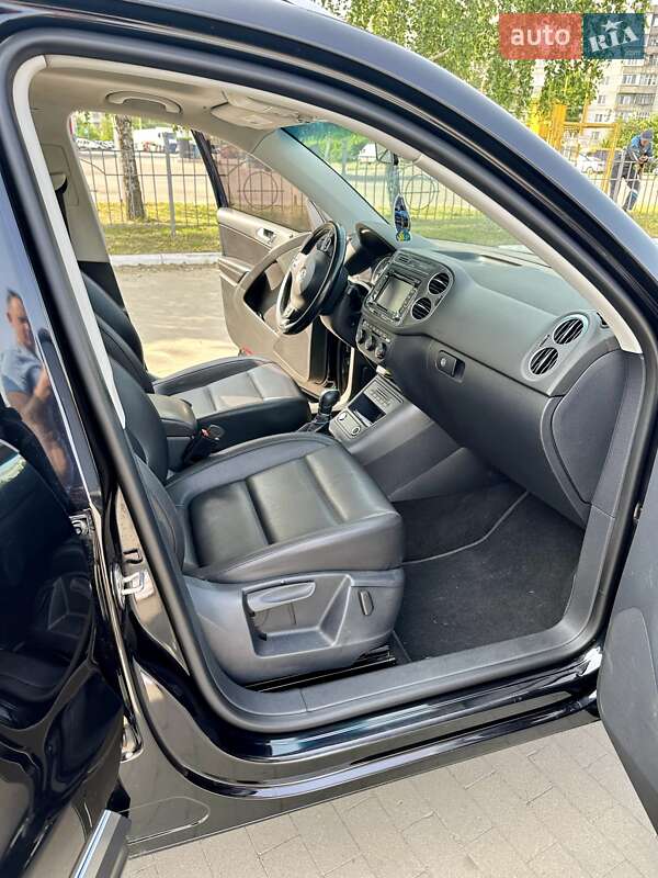 Позашляховик / Кросовер Volkswagen Tiguan 2015 в Сумах