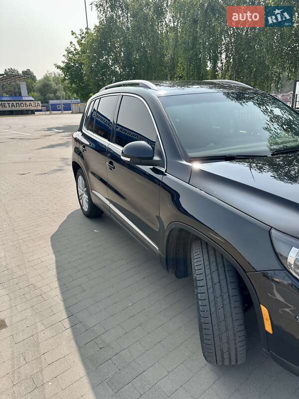 Позашляховик / Кросовер Volkswagen Tiguan 2015 в Сумах