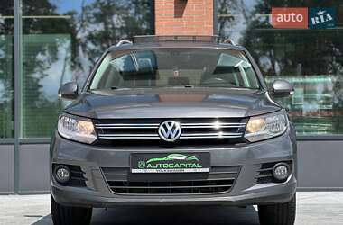 Внедорожник / Кроссовер Volkswagen Tiguan 2013 в 