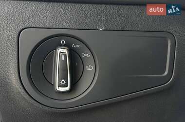 Внедорожник / Кроссовер Volkswagen Tiguan 2021 в 