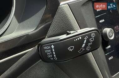 Внедорожник / Кроссовер Volkswagen Tiguan 2021 в 