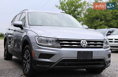 Позашляховик / Кросовер Volkswagen Tiguan 2019 в 
