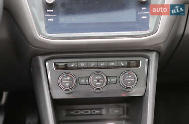 Позашляховик / Кросовер Volkswagen Tiguan 2019 в 
