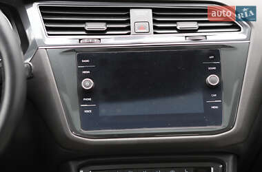 Позашляховик / Кросовер Volkswagen Tiguan 2019 в 