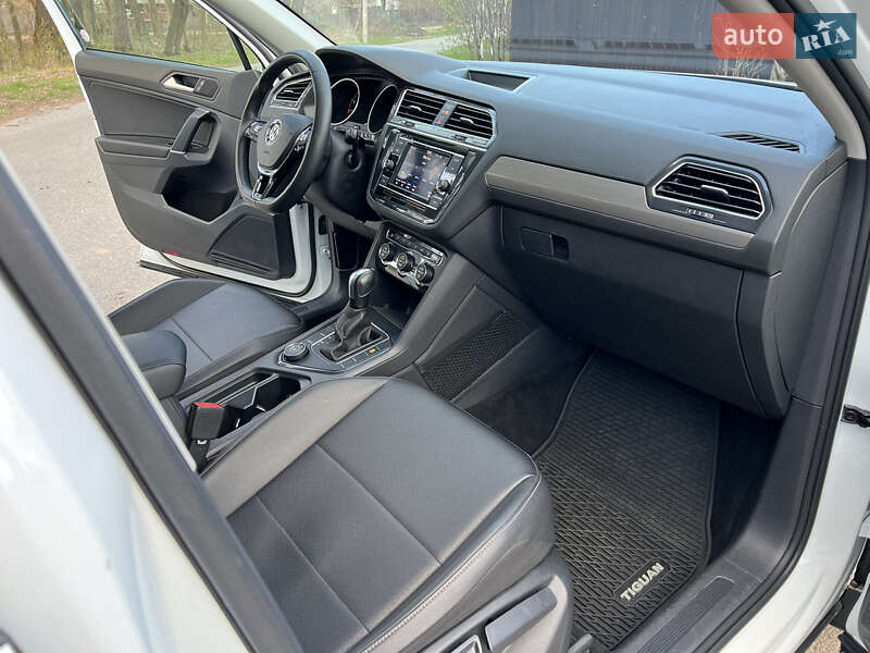 Внедорожник / Кроссовер Volkswagen Tiguan 2019 в Киеве