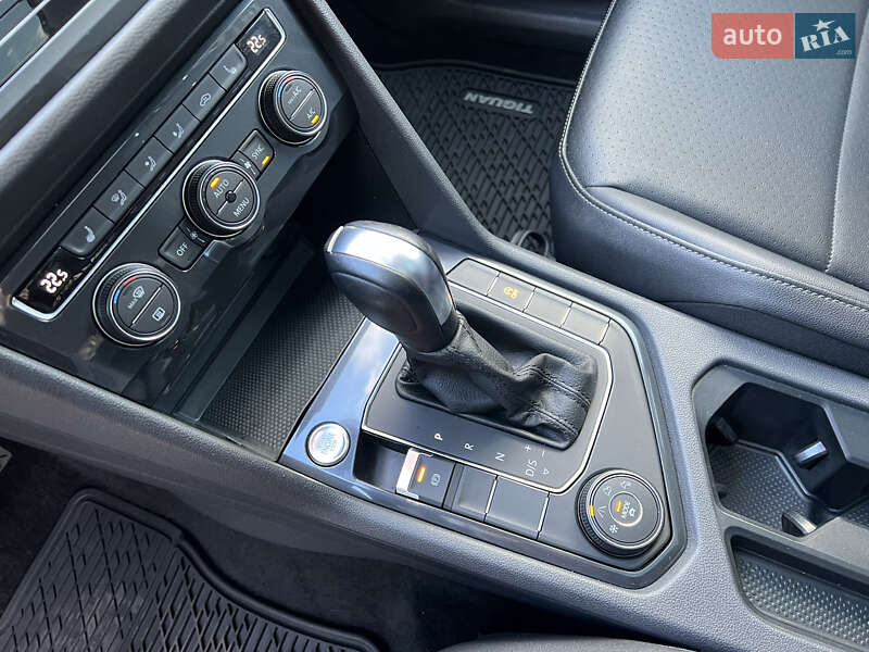 Внедорожник / Кроссовер Volkswagen Tiguan 2019 в Киеве