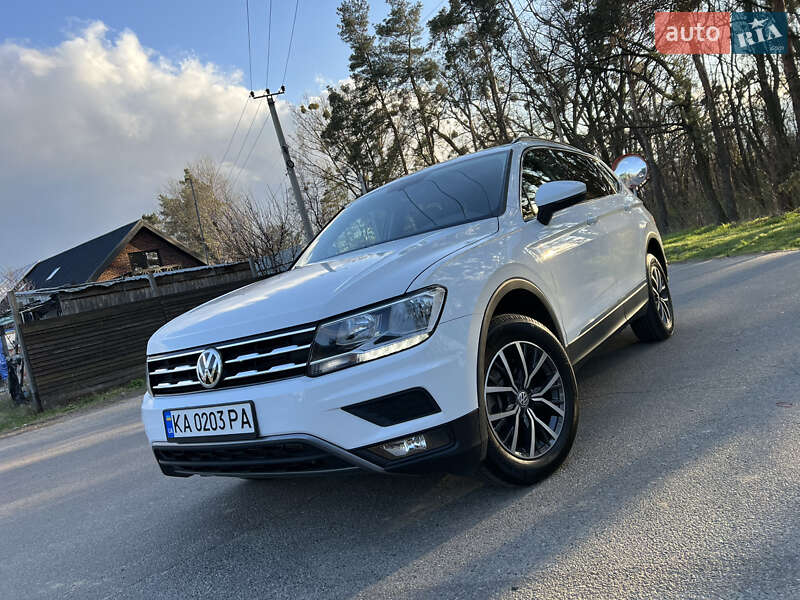Внедорожник / Кроссовер Volkswagen Tiguan 2019 в Киеве