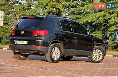 Внедорожник / Кроссовер Volkswagen Tiguan 2014 в 