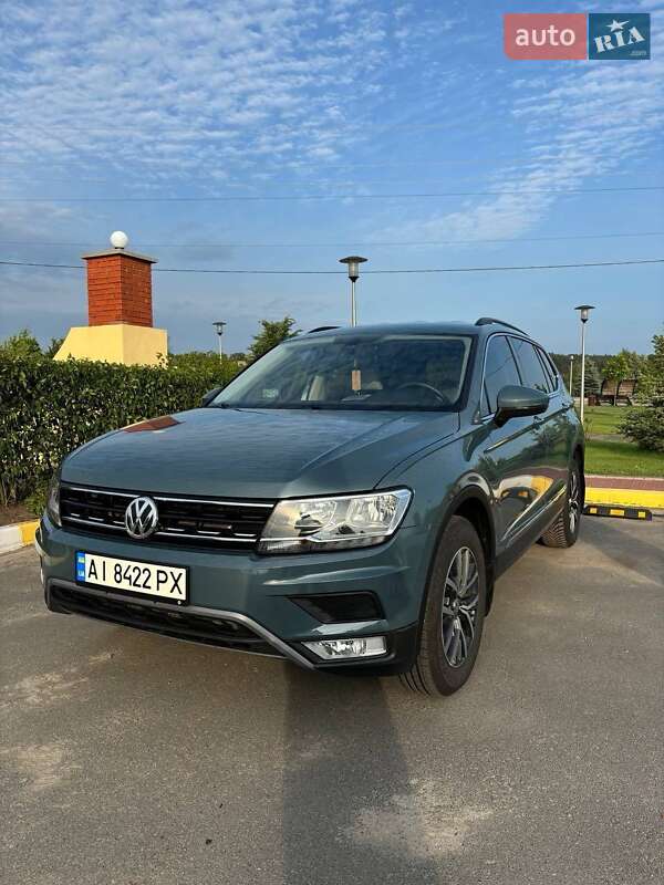Внедорожник / Кроссовер Volkswagen Tiguan 2020 в Киеве