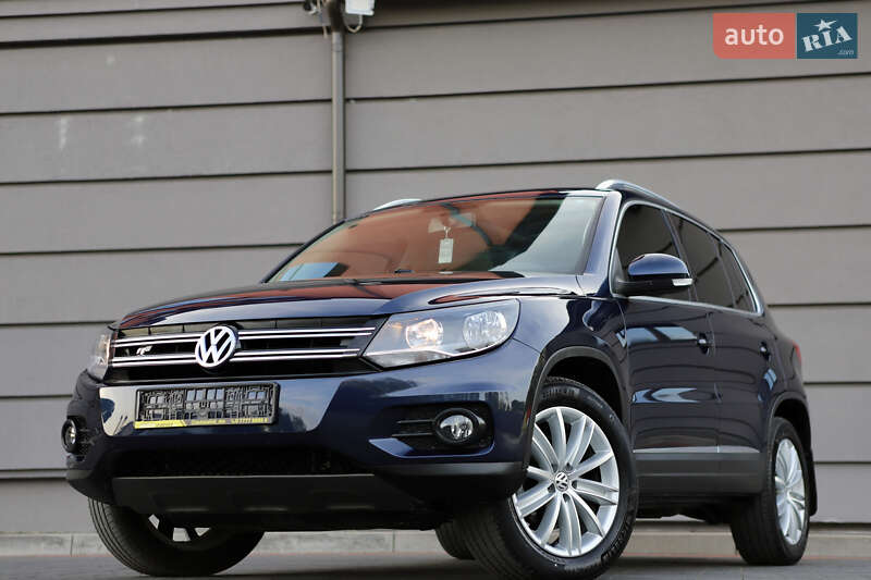 Внедорожник / Кроссовер Volkswagen Tiguan 2015 в Дрогобыче