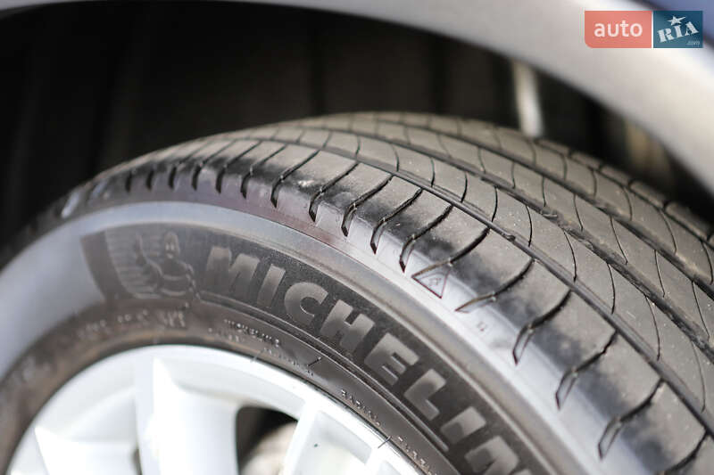 Внедорожник / Кроссовер Volkswagen Tiguan 2015 в Дрогобыче