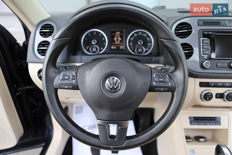 Внедорожник / Кроссовер Volkswagen Tiguan 2015 в Дрогобыче