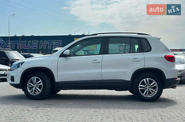 Внедорожник / Кроссовер Volkswagen Tiguan 2016 в 