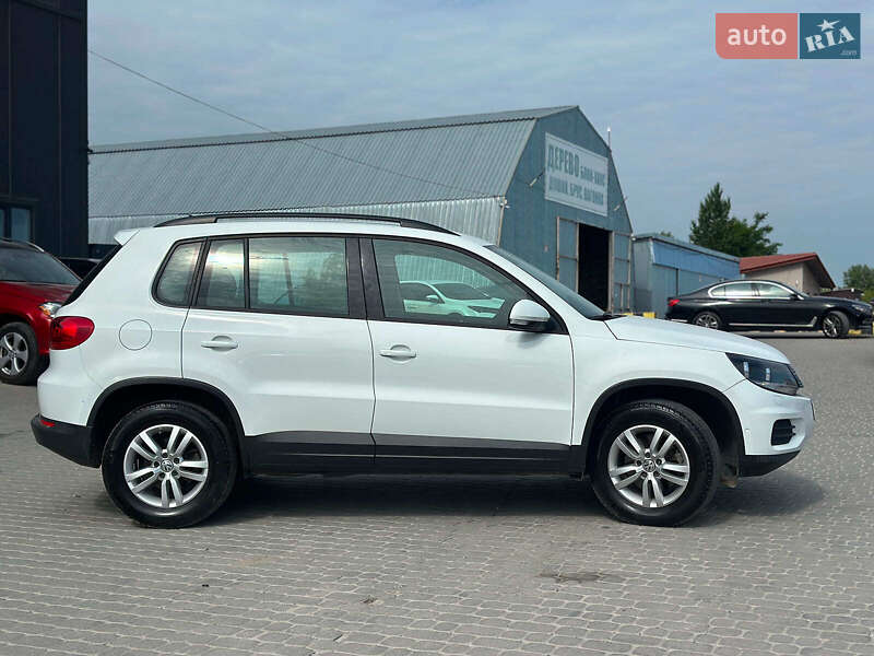 Внедорожник / Кроссовер Volkswagen Tiguan 2016 в Львове