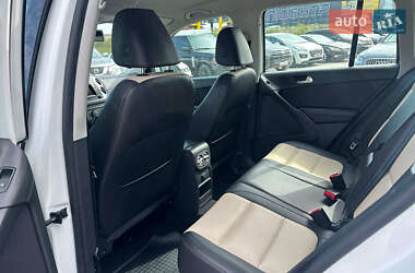 Внедорожник / Кроссовер Volkswagen Tiguan 2016 в 