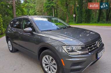 Внедорожник / Кроссовер Volkswagen Tiguan 2018 в Львове