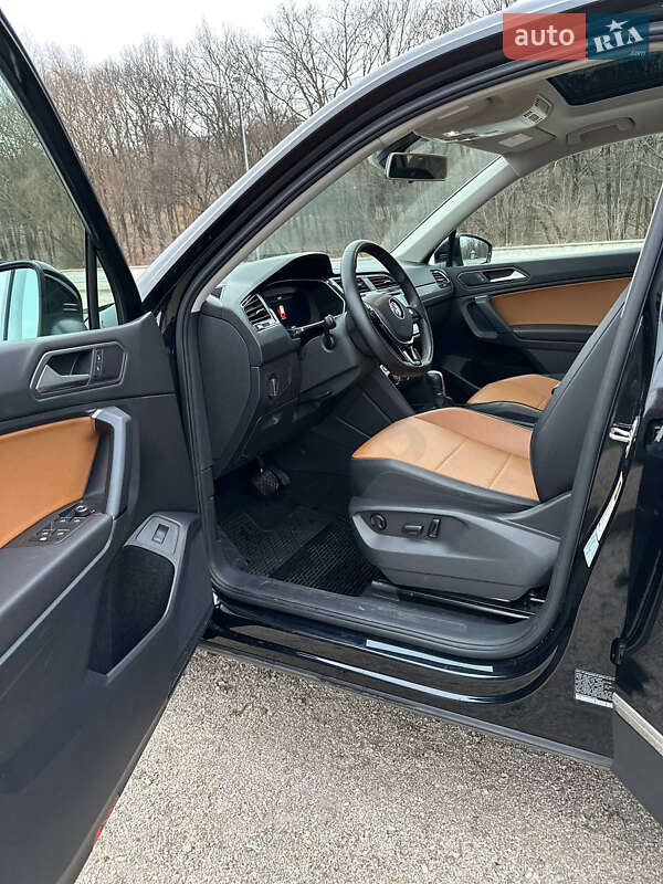 Внедорожник / Кроссовер Volkswagen Tiguan 2018 в Днепре