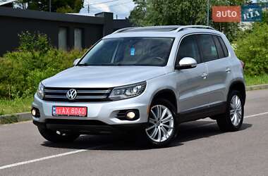 Внедорожник / Кроссовер Volkswagen Tiguan 2016 в 