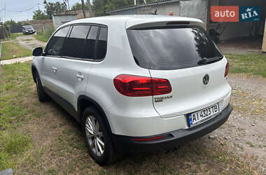 Внедорожник / Кроссовер Volkswagen Tiguan 2017 в 