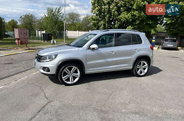 Внедорожник / Кроссовер Volkswagen Tiguan 2016 в Василькове