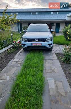 Позашляховик / Кросовер Volkswagen Tiguan 2017 в Тернополі