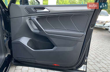 Позашляховик / Кросовер Volkswagen Tiguan 2022 в 