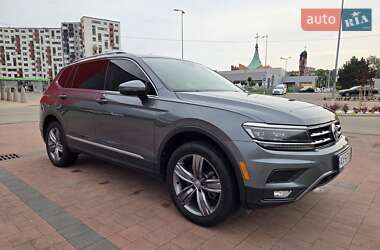 Внедорожник / Кроссовер Volkswagen Tiguan 2020 в Львове