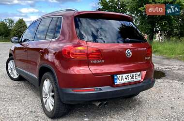 Позашляховик / Кросовер Volkswagen Tiguan 2011 в Ужгороді