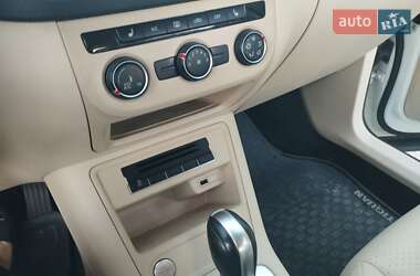 Позашляховик / Кросовер Volkswagen Tiguan 2015 в 