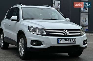Позашляховик / Кросовер Volkswagen Tiguan 2015 в Києві