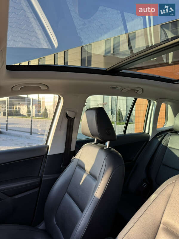 Внедорожник / Кроссовер Volkswagen Tiguan 2012 в Львове