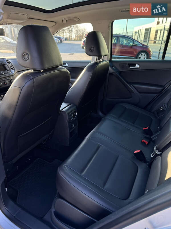 Внедорожник / Кроссовер Volkswagen Tiguan 2012 в Львове