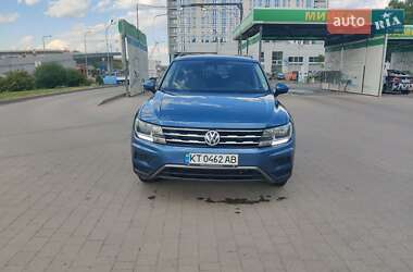 Позашляховик / Кросовер Volkswagen Tiguan 2017 в Івано-Франківську