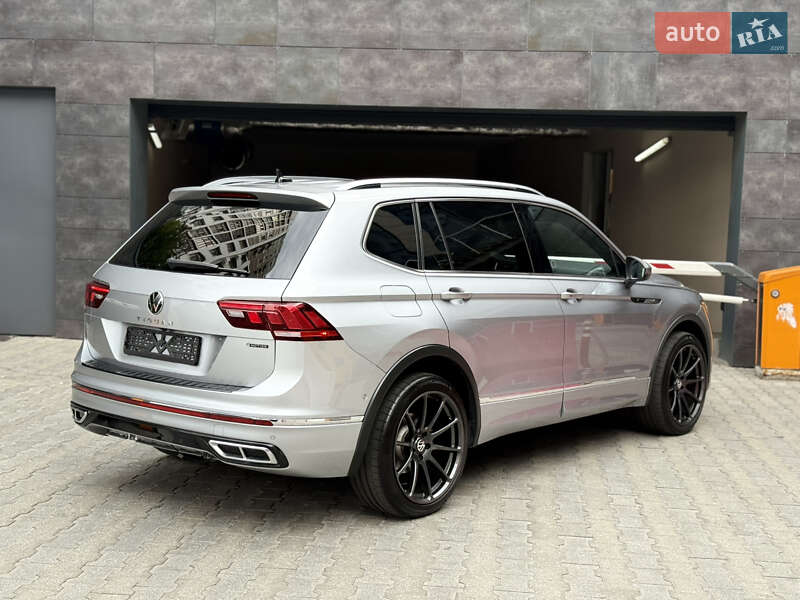 Позашляховик / Кросовер Volkswagen Tiguan 2021 в Києві