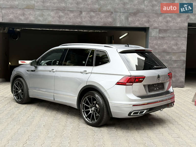 Позашляховик / Кросовер Volkswagen Tiguan 2021 в Києві