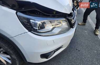 Внедорожник / Кроссовер Volkswagen Tiguan 2015 в Львове